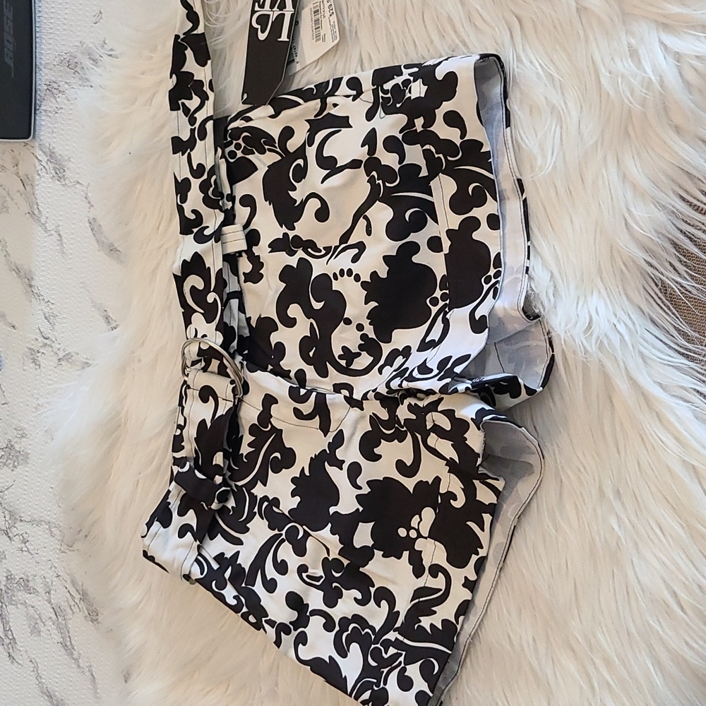 Love Tease Shorts